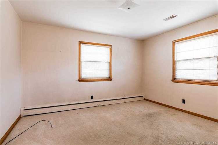 5190 Edwardsville Galena Rd Floyds Knobs, IN 47119 MLS 2019011083