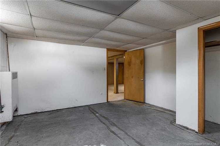 5190 Edwardsville Galena Rd Floyds Knobs, IN 47119 MLS 2019011083