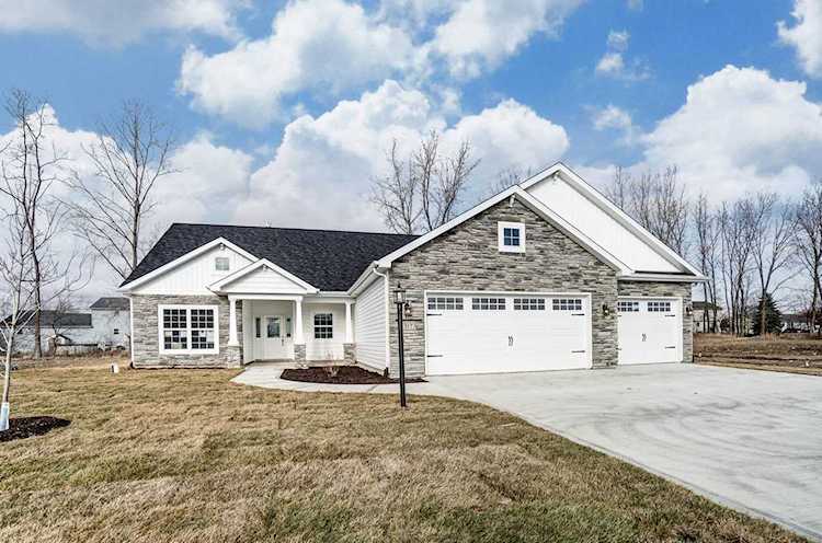 1317 Tuscany Crossing Winona Lake, IN 46590
