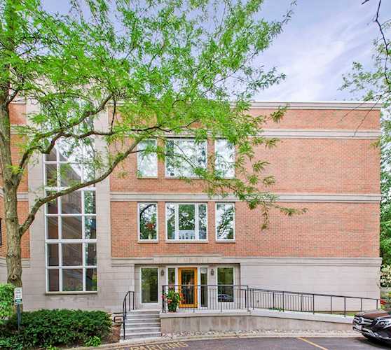 119 E Laurel Ave #303 Lake Forest, IL 60045