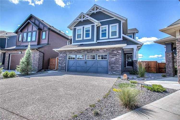 65 Cougar Ridge Close SW Calgary, AB T3H 0V4