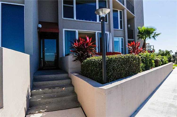 634 Edgewater Drive #144 Dunedin, FL 34698