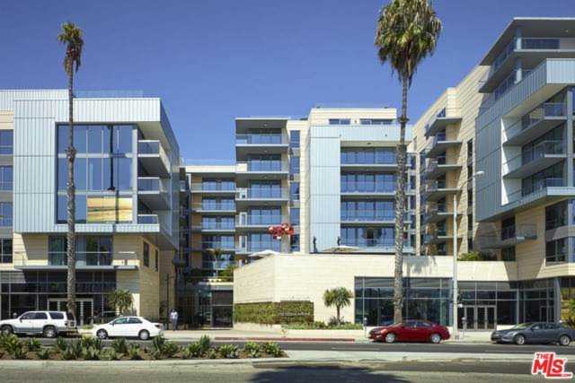1755 Ocean Avenue #309 Santa Monica, CA 90401