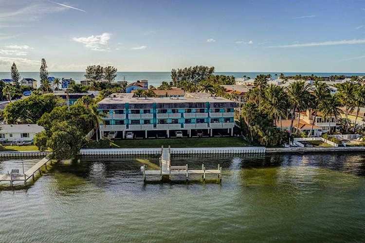 1301 N Bay Drive #3B Bradenton Beach, FL 34217