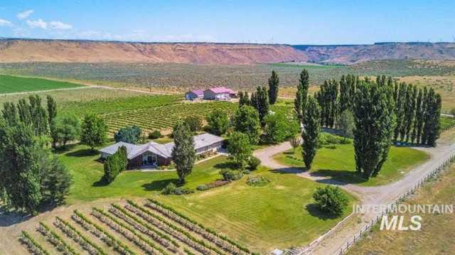 7883 W Ringert Lane Hammett, ID 83627