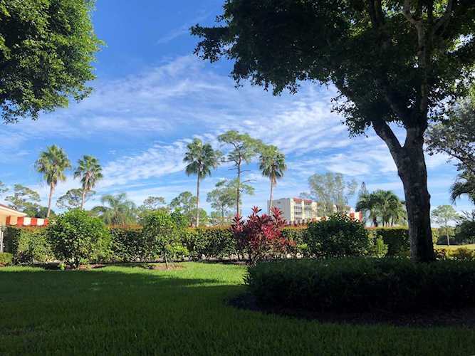 3326 Arcara Way #108 Lake Worth, FL 33467