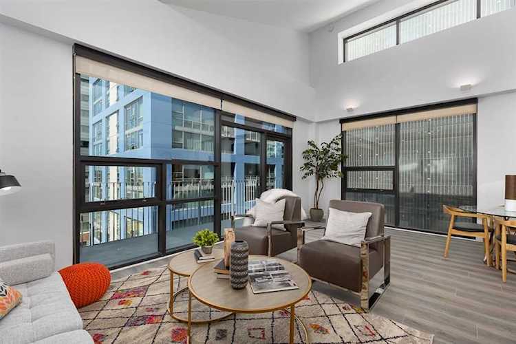 350 11Th Ave #922 San Diego, CA 92101