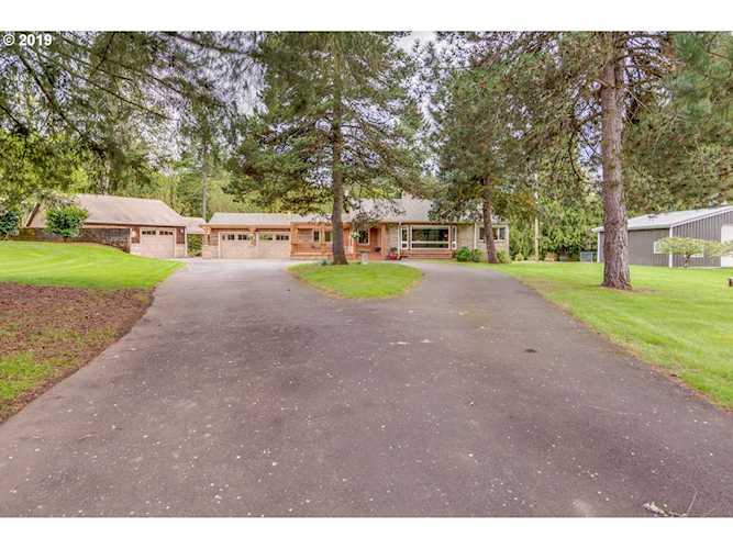 19105 NW Logie Trail Rd Portland, OR 97231