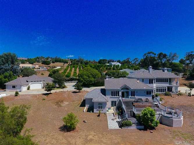 3619 Fortuna Ranch Rd Encinitas, CA 92024