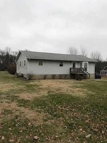 2550 S Harvest Acres Drive Vincennes, IN 47591