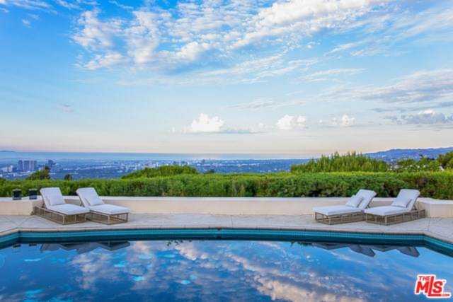 610 Burk Place Beverly Hills, CA 90210