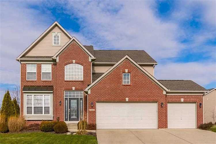 6242 Eagle Lake Drive Zionsville, IN 46077