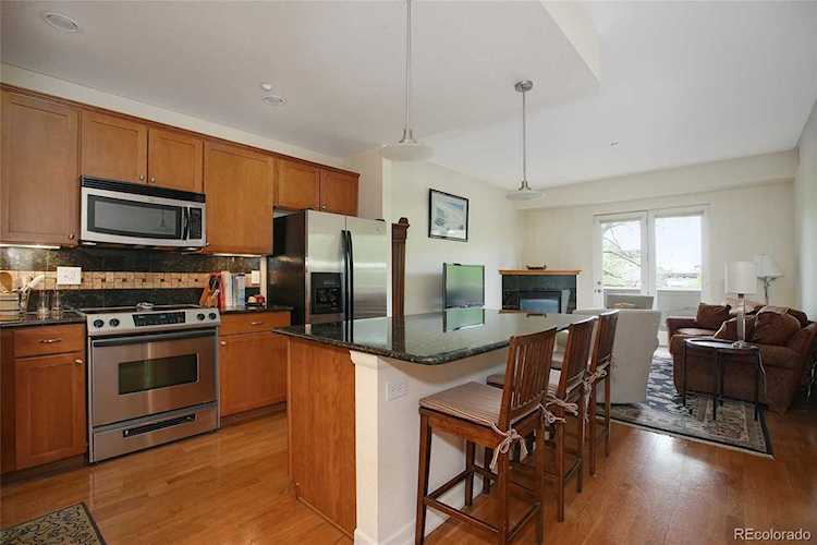 2200 S University Blvd #202 Denver, CO 80210 | MLS ® 9261349 Photo 1