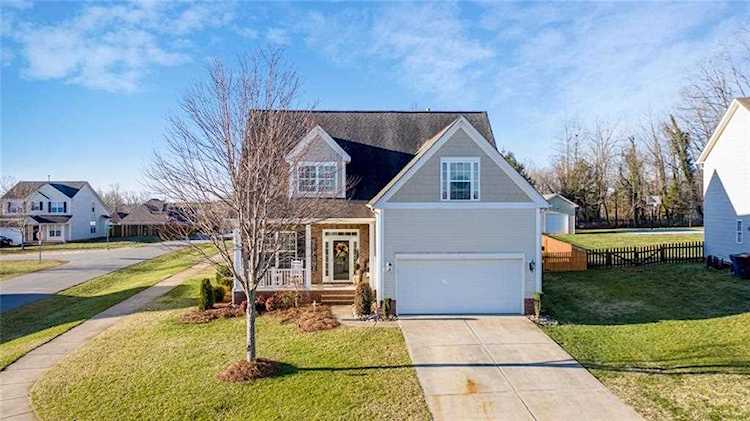 4987 Abernethy Park Dr Hickory Nc 28602 Mls 3580861