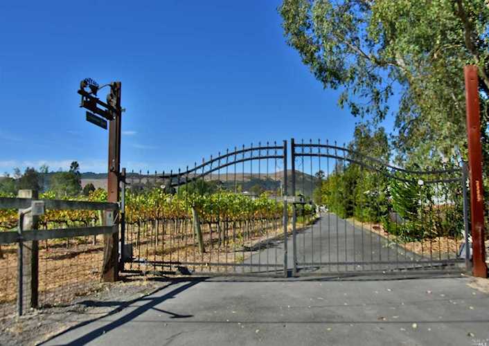 23237 Maffei Road Sonoma, CA 95476