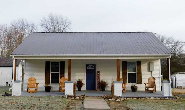 204 Locust St Alexandria, TN 37012 | MLS 2112699 Photo 1