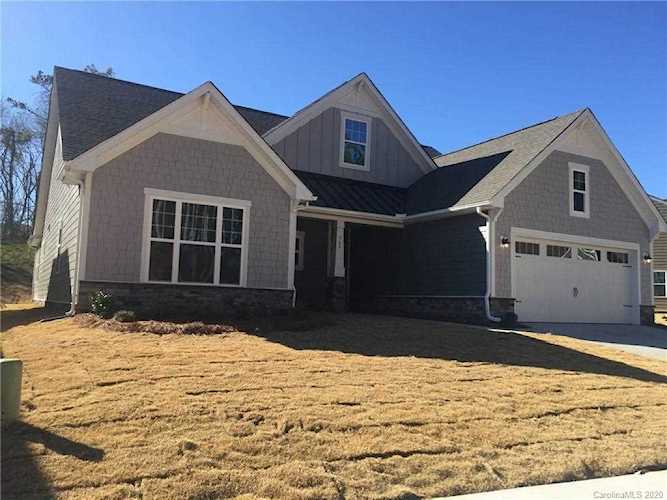 368 Picasso Trl Mount Holly, NC 28120