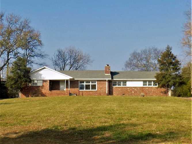 365 Neals Ln Gallatin, TN 37066 | MLS 2112752 Photo 1
