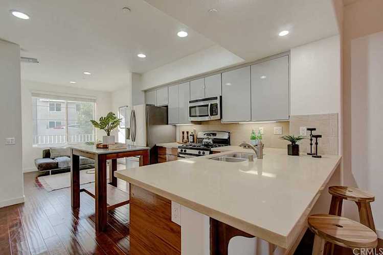 1615 Echo Park Avenue #4 Echo Park, CA 90026