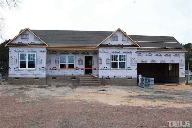 2429 Baileys Crossroads Rd Coats, NC 27521