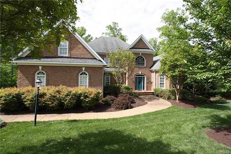 2737 Royal Crest Dr Midlothian, VA 23113