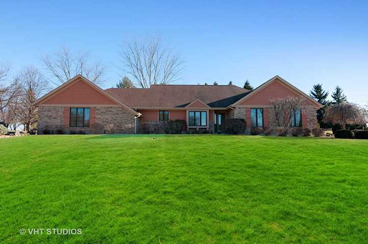 9N647 Hogan Hill Elgin, IL 60124