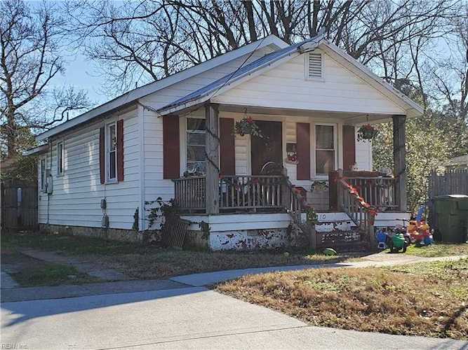 home for sale in Fairmount Park Norfolk VA 23509 - MLS 10298129 Photo 1