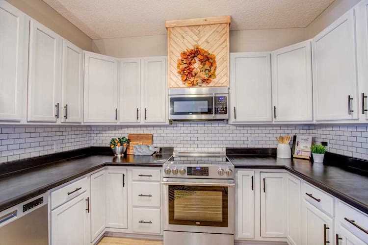 11015 Oak Grove Circle B Woodbury Mn 55129 Mls 5353730