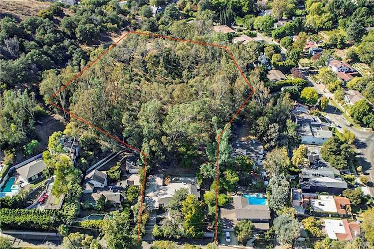 3651 Woodhill Canyon Road Studio City, CA 91604