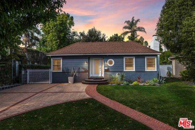4229 Klump Avenue Studio City, CA 91602