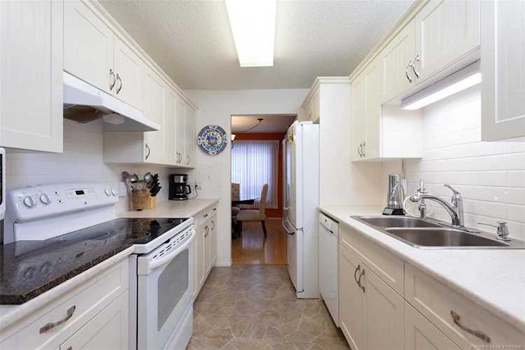 1490A Gordon Drive #207 Kelowna, BC V1Y3G5
