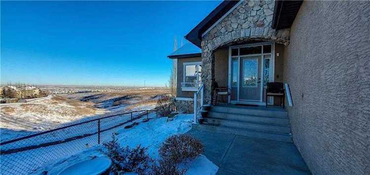 60 Sherwood Rise NW Calgary, AB T3R 1P5