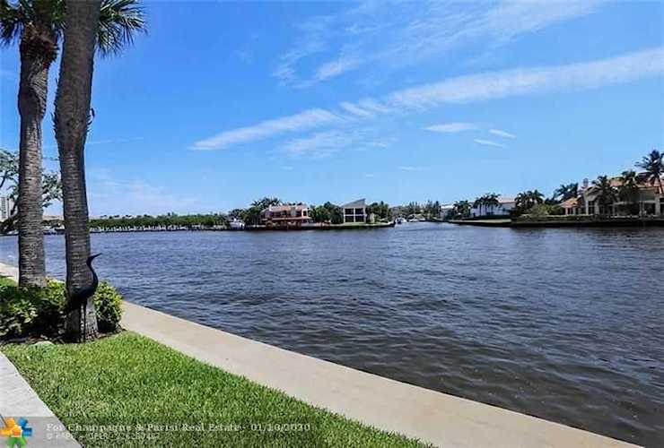 998 Jeffery St Boca Raton, FL 33487