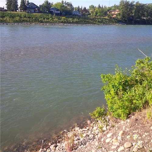 5866 Bow Crescent NW Calgary, AB T3B 2B7