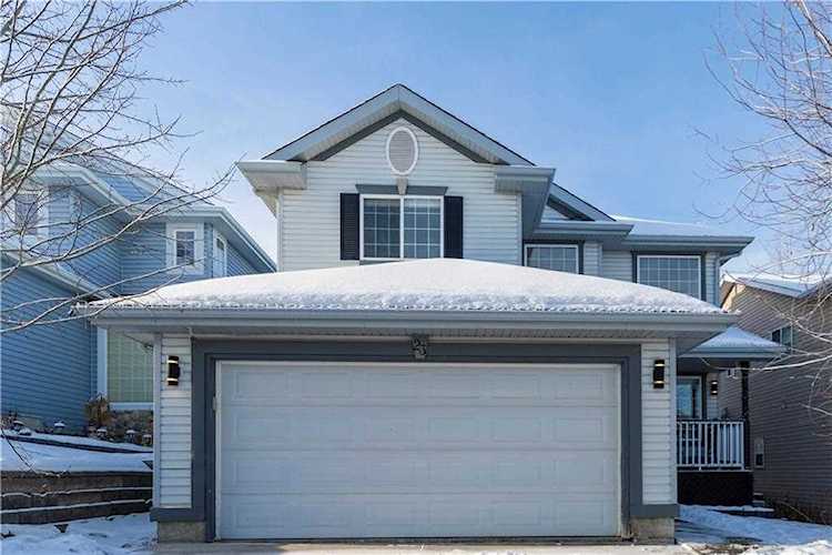 23 Valley Creek Crescent NW Calgary, AB T3B 5V2