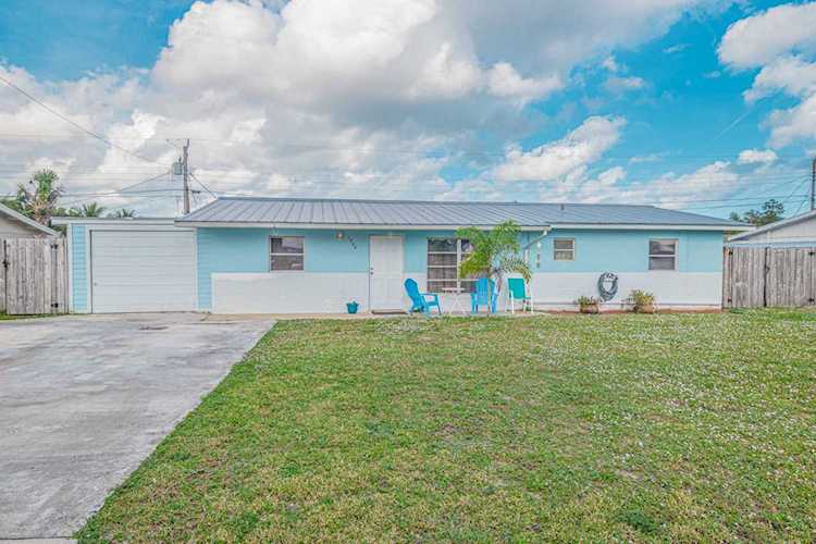 1395 NE Silver Maple Way Jensen Beach, FL 34957