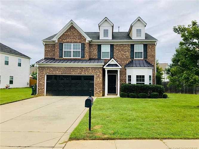 1422 Vandenberg Dr Fayetteville, NC 28312 | MLS 613893 Photo 1