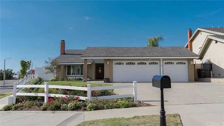 226 N Quail Lane Orange, CA 92869