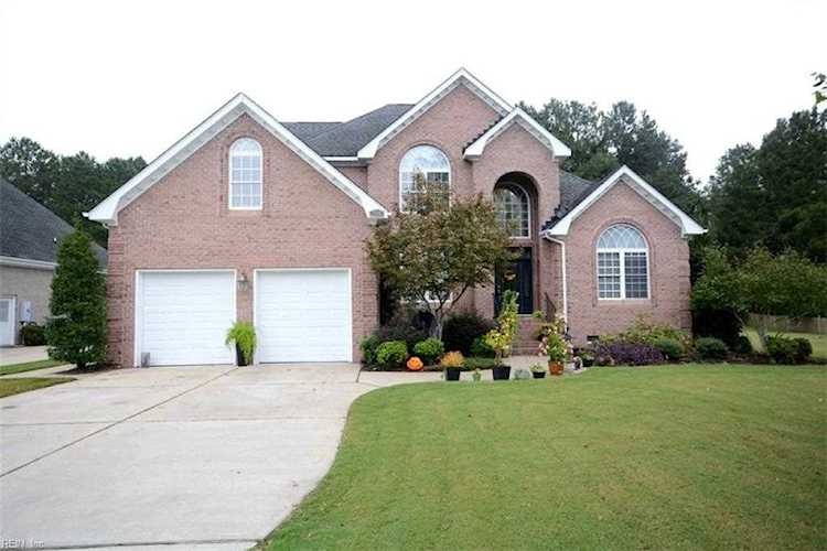 1105 Hillwell Rd Chesapeake, VA 23322