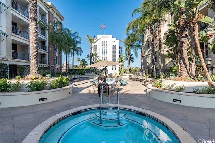 517 Caruso Avenue Glendale, CA 91210
