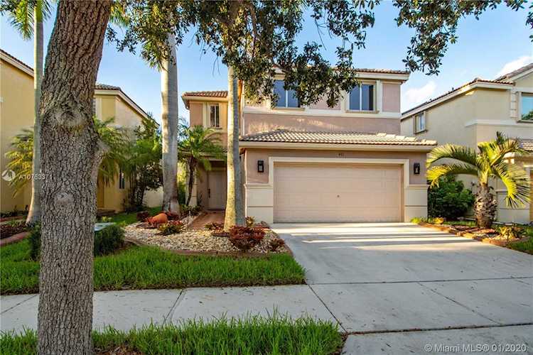 471 Fishtail Ter Weston, FL 33327