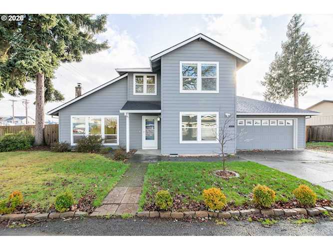 3017 SE Brookwood Ave Hillsboro, OR 97123