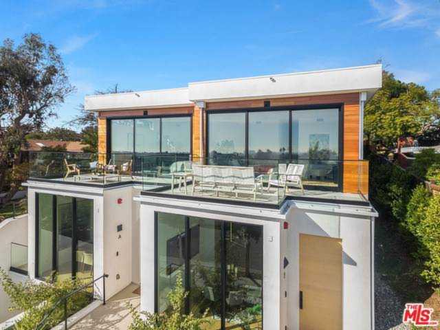 723 Pier Avenue #A Santa Monica, CA 90405