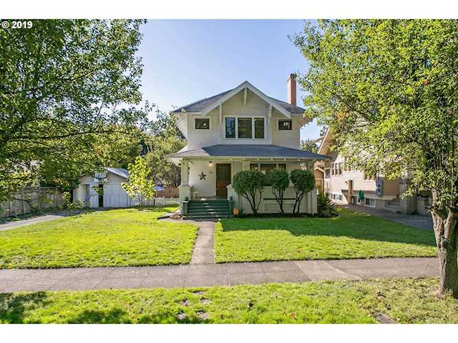 2506 SE Grant St Portland, OR 97214
