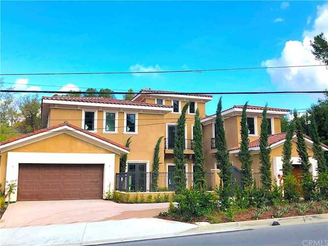 10611 Cowan Heights Drive North Tustin, CA 92705