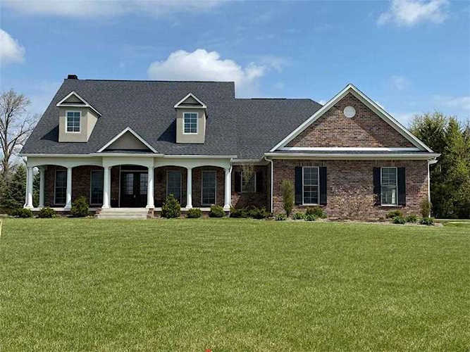7152 Kennesaw Drive Brownsburg, IN 46112