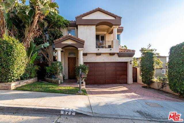 822 6th Street Hermosa Beach, CA 90254