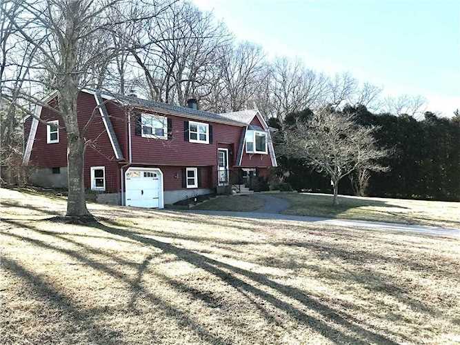 45 Robin Hollow Lane LANE Westerly, RI 02891