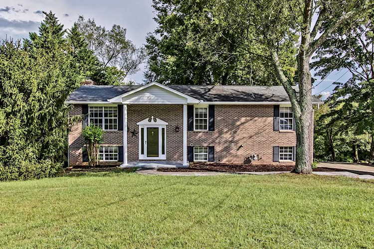 10830 Dundee Rd Knoxville TN 37934 in Stonecrest Sub Unit 7a | MLS 1100718 - GreatLifeRE.com Photo 1