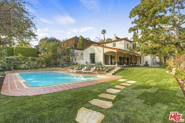 4953 Cromwell Avenue Los Angeles, CA 90027